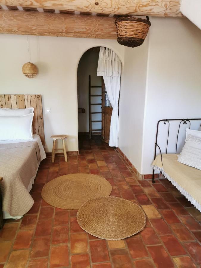 Les Anes De Petit Jean Hotel Pierrefeu-du-Var Kültér fotó