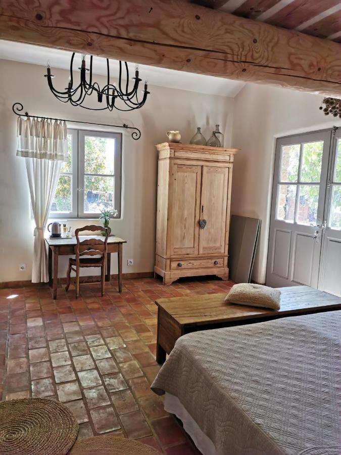 Les Anes De Petit Jean Hotel Pierrefeu-du-Var Kültér fotó