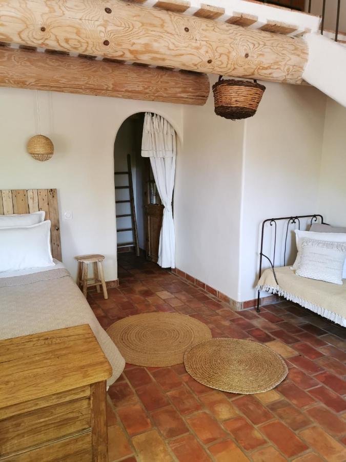 Les Anes De Petit Jean Hotel Pierrefeu-du-Var Kültér fotó