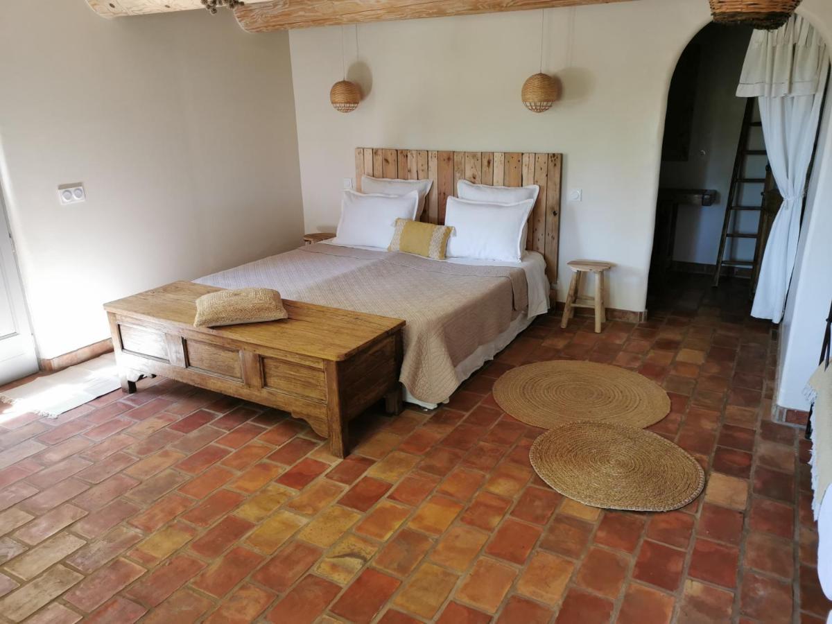 Les Anes De Petit Jean Hotel Pierrefeu-du-Var Kültér fotó