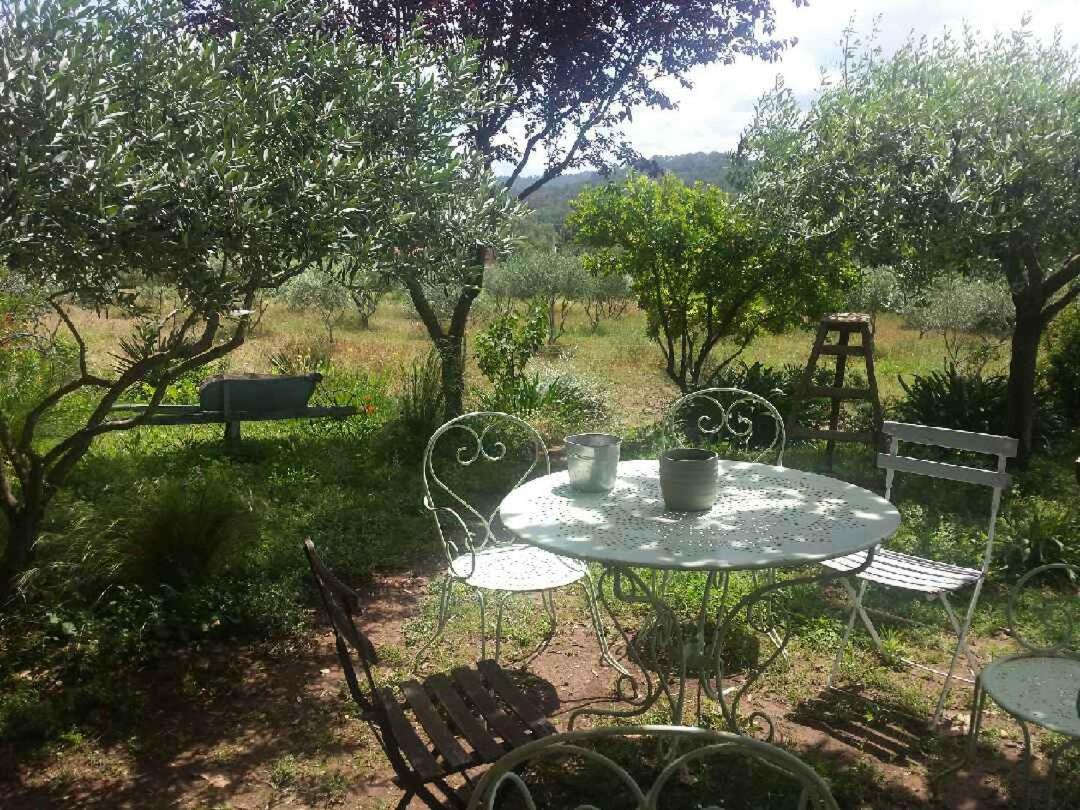 Les Anes De Petit Jean Hotel Pierrefeu-du-Var Kültér fotó
